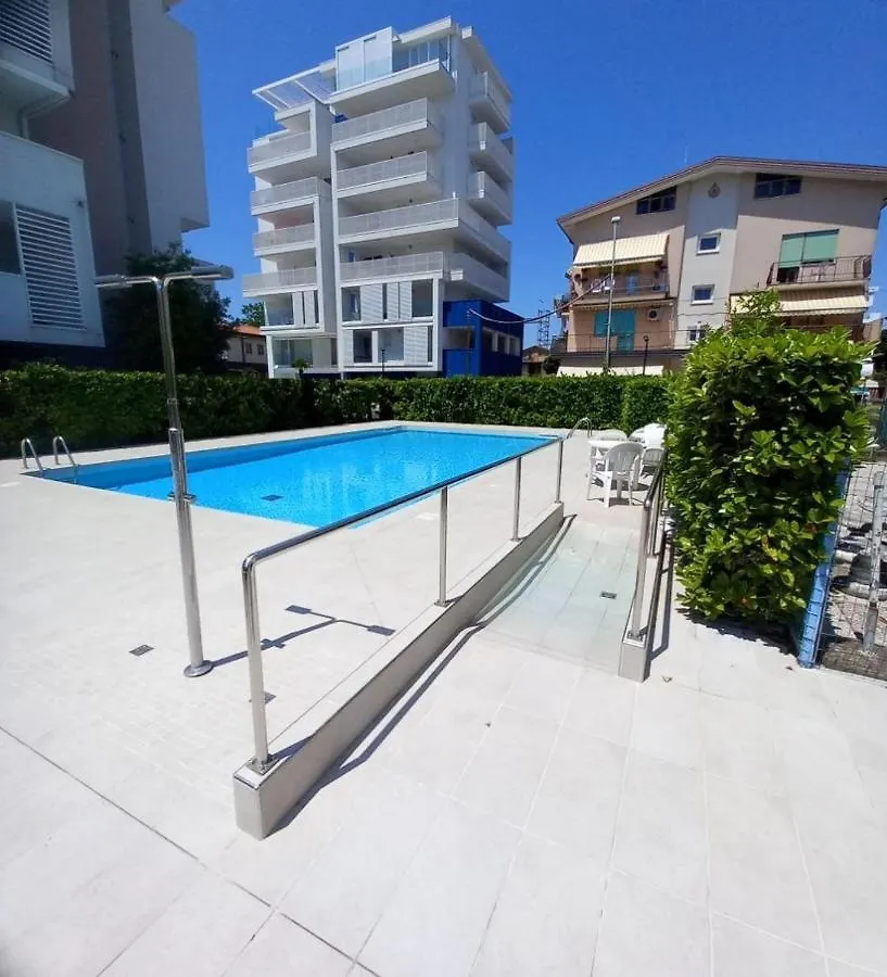 Jesolo Flat - Swimming Pool Beach And Park Free 0*, リド・ディ・イエゾロ イタリア